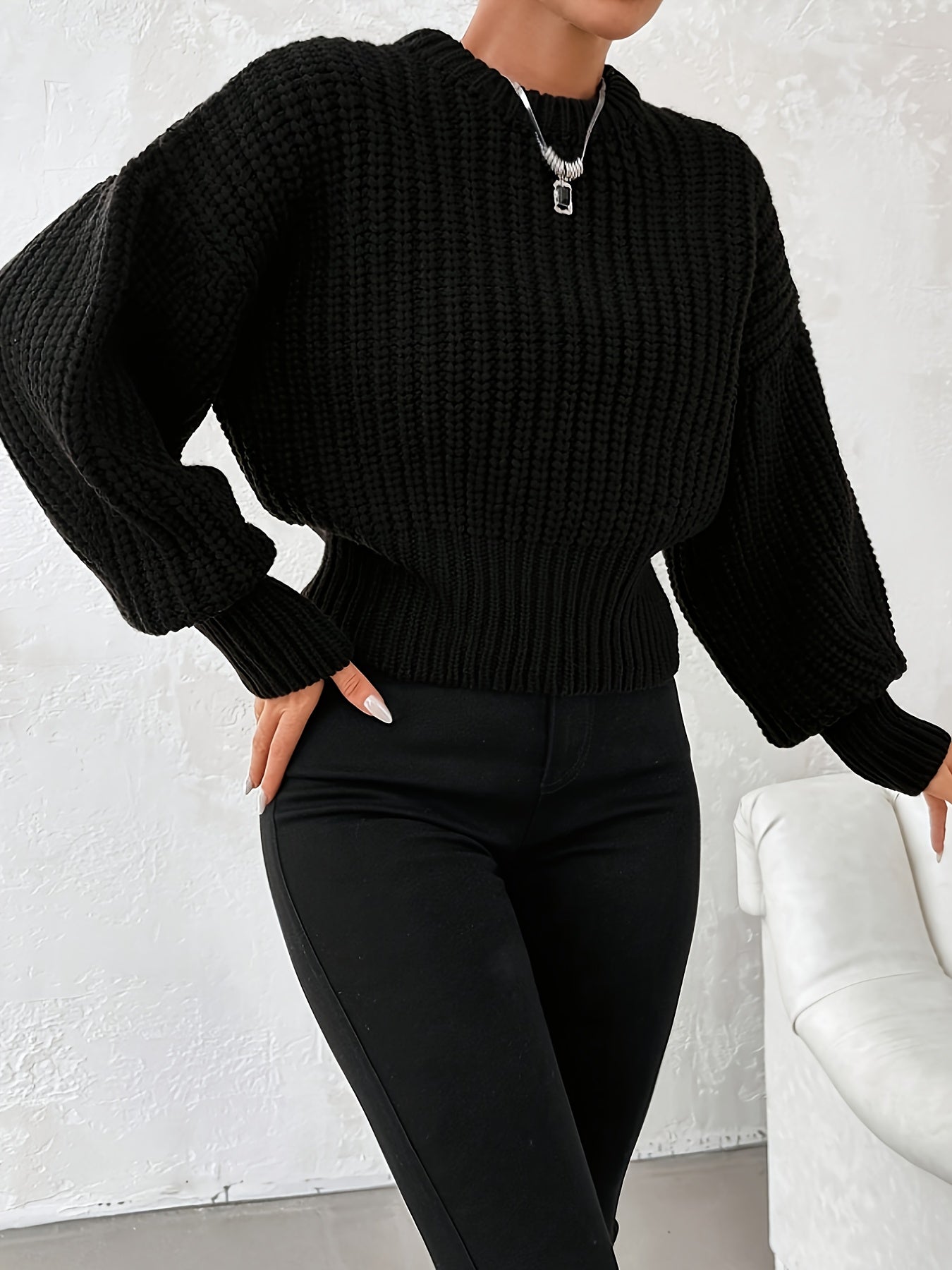 Plus Size - Elegant Lantern Sleeve Crew Neck Solid Color Slim Fit Short Pullover Sweater