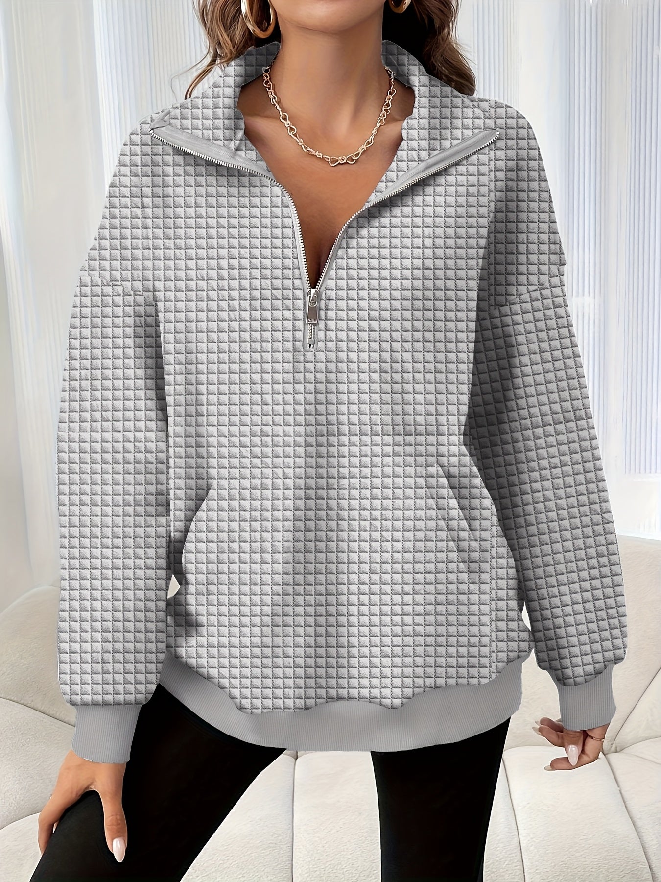 Cozy Zipper Slant Pockets Pullover Sweatshirt - Soft, Casual, Long Sleeve Crew Neck Design for Fall & Winter