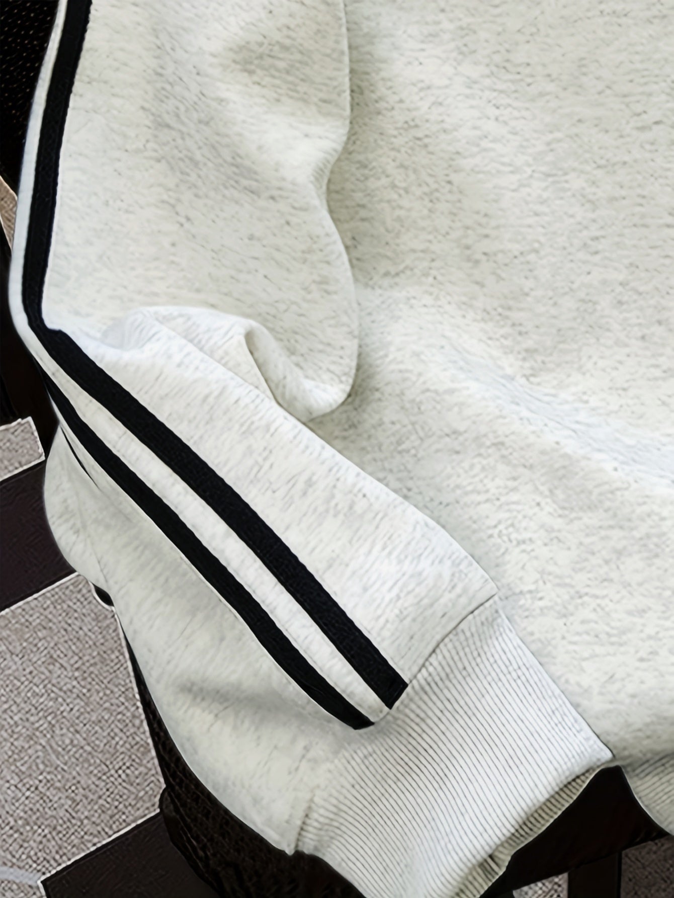 Cute Graphic Sweatshirt Cozy Winter Women's Oversized Casual Sweater Sweatshirt | \