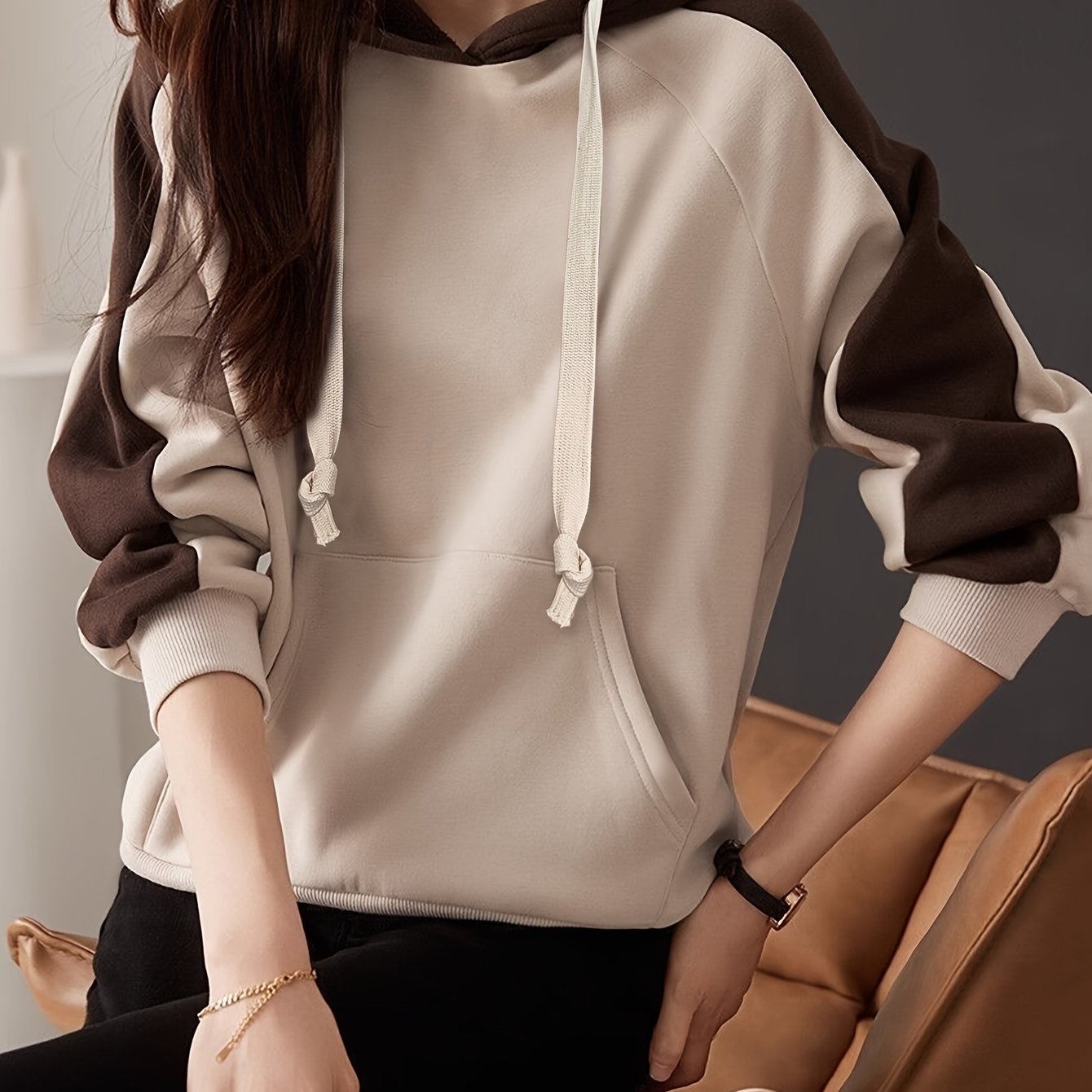 Autumn and Winter Women's Color-Block Raglan Sleeve Casual swear, Fashionable New Thick Drawstring Hoodie with Loose Fit
