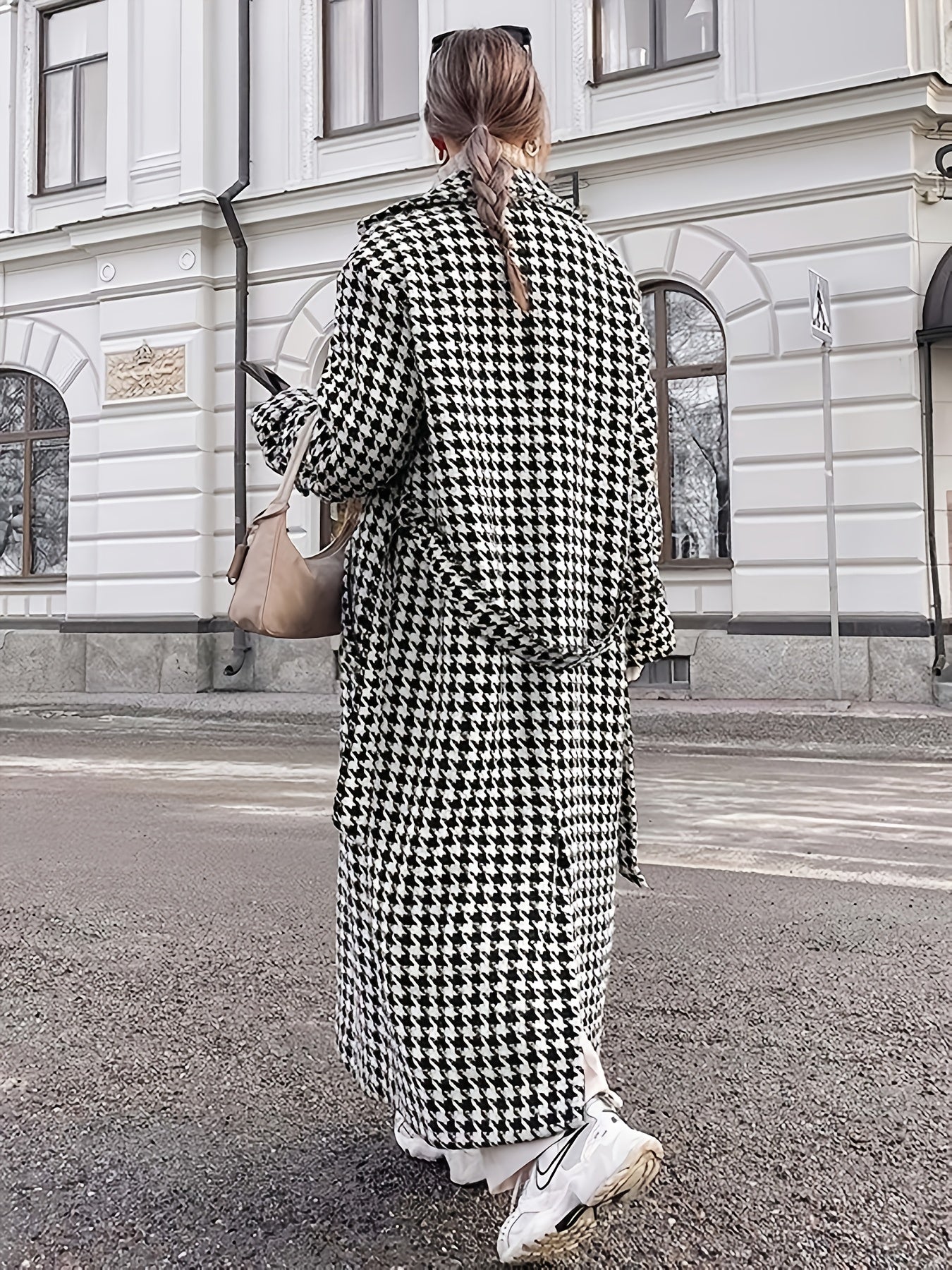 Women'S Elegant Houndstooth Trench Coat - Long Formal & Everyday Outerwear, Double Button Closure