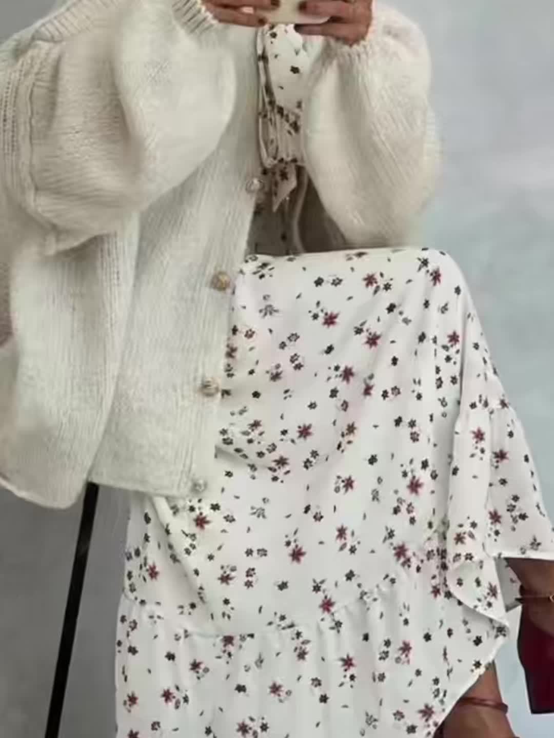 Women's Chic Loose Fit Sweater Cardigan - Beige\u002F Button Front Closure, Cozy Sweater Coat for Fall